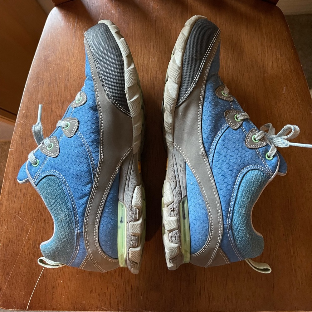 Ahnu hiking / trail running shoes size 8.5